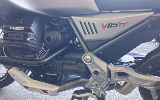Gebrauchtmotorrad Moto Guzzi V85 TT - Bild 12