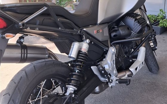 Gebrauchtmotorrad Moto Guzzi V85 TT - Bild 2