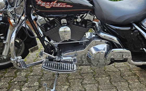 Gebrauchtmotorrad Harley-Davidson Road King Classic FLHRC - Bild 10