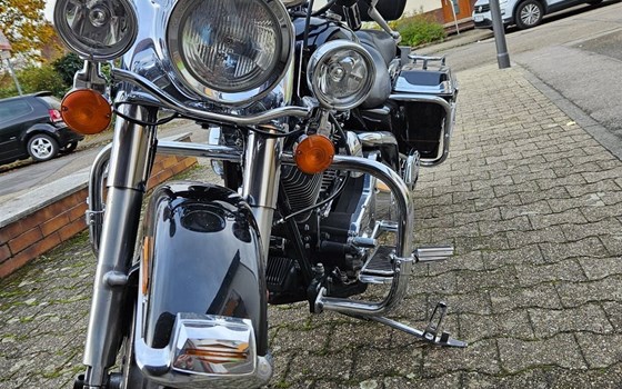 Gebrauchtmotorrad Harley-Davidson Road King Classic FLHRC - Bild 7
