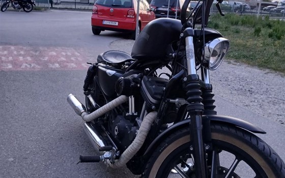 Gebrauchtmotorrad Harley-Davidson Sportster XL 883 N Iron - Bild 4