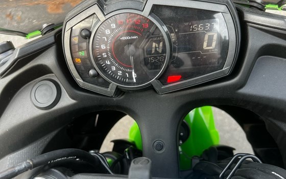Gebrauchtmotorrad Kawasaki Ninja 650 KRT - Bild 4