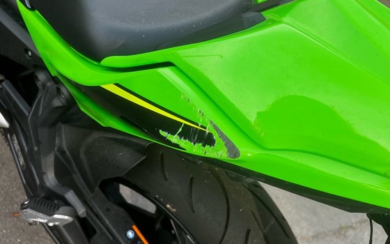 Gebrauchtmotorrad Kawasaki Ninja 650 KRT - Bild 7