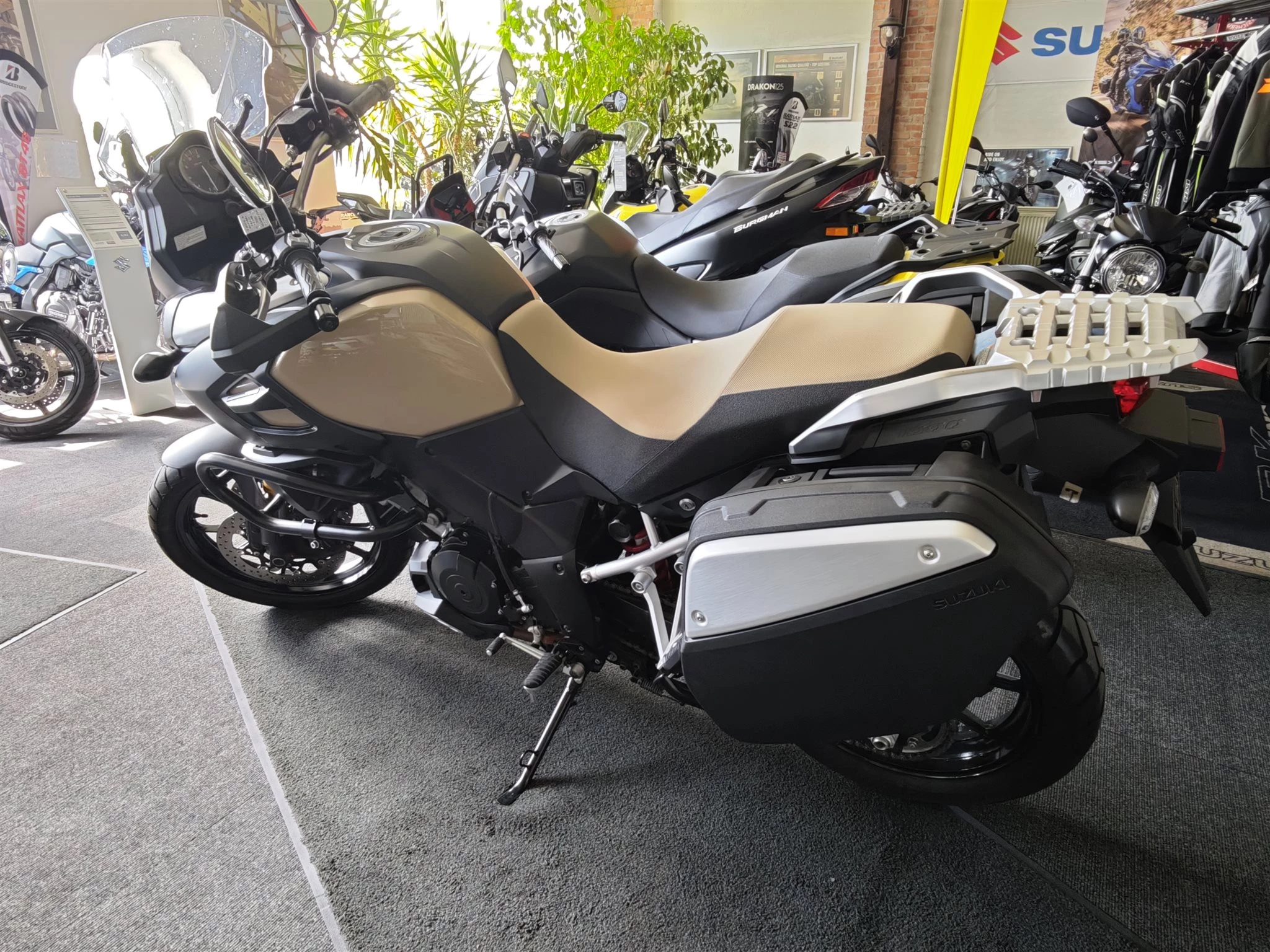 Suzuki V-Strom 1000