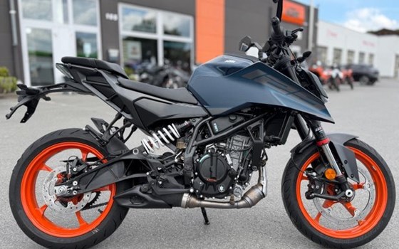 Neufahrzeug KTM 125 Duke - Bild 1