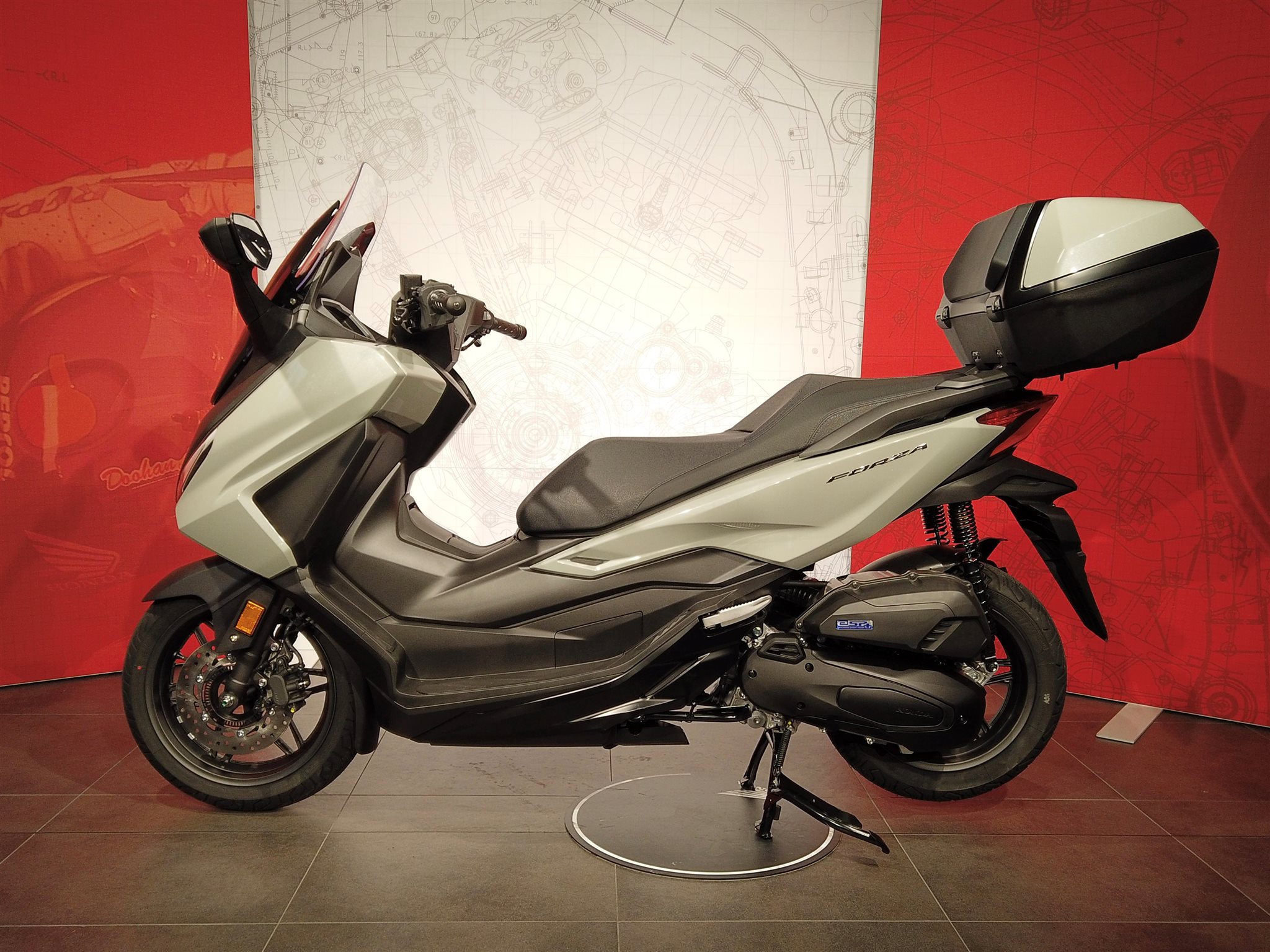 Honda Forza 125