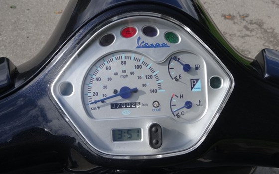 Gebrauchtmotorrad Vespa Granturismo 200L - Bild 4