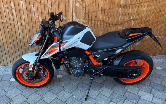 Gebrauchtmotorrad KTM 890 Duke R - Bild 1