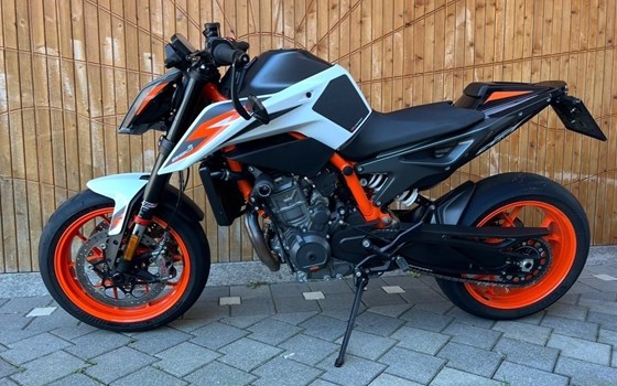 Gebrauchtmotorrad KTM 890 Duke R - Bild 9