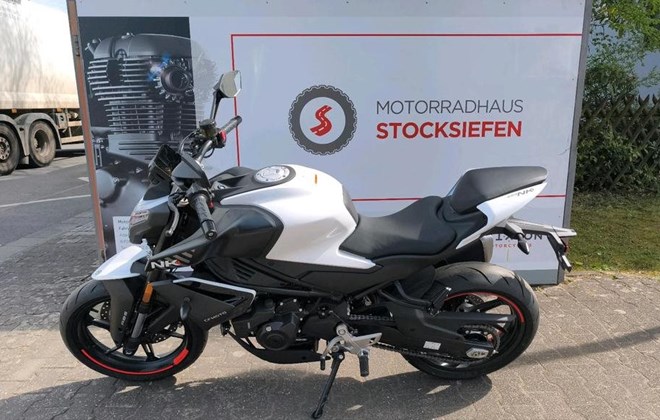 CFMOTO 450NK
