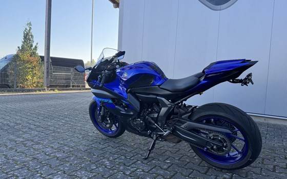 Gebrauchtmotorrad Yamaha R7 - Bild 13