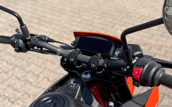 Neufahrzeug KTM 125 SMC R - Bild 11