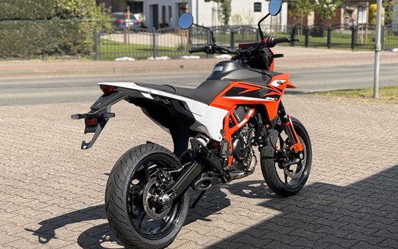 Neufahrzeug KTM 125 SMC R - Bild 6