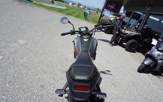 Gebrauchtmotorrad Benelli Leoncino 125 - Bild 8