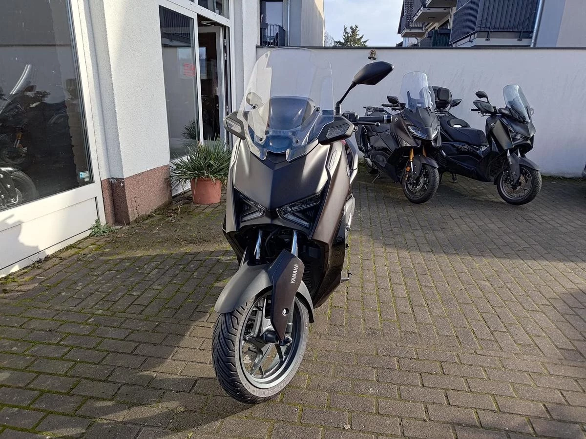 Yamaha XMAX 300 Tech MAX+