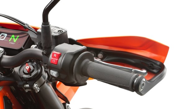 Neufahrzeug KTM 690 SMC R - Bild 7