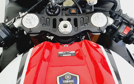 Gebrauchtmotorrad Yamaha R1 - Bild 11