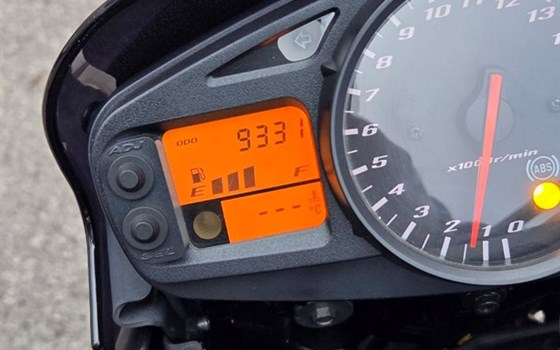 Gebrauchtmotorrad Suzuki GSR 600 - Bild 5