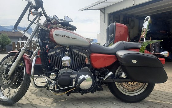 Gebrauchtmotorrad Harley-Davidson Sportster XL 883 C Custom - Bild 11