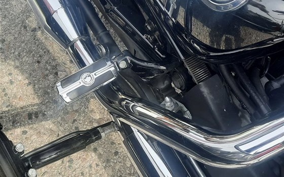 Gebrauchtmotorrad Harley-Davidson Sportster XL 883 C Custom - Bild 25
