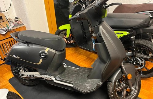 Neumotorrad VMoto Citi 80 km/h