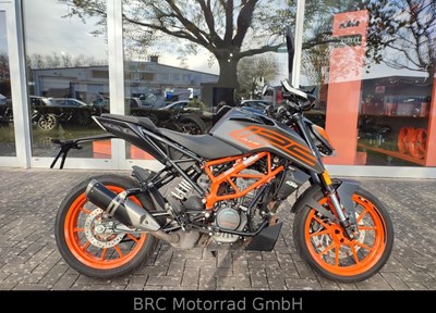 GEBRAUCHTFAHRZEUG KTM 125 Duke