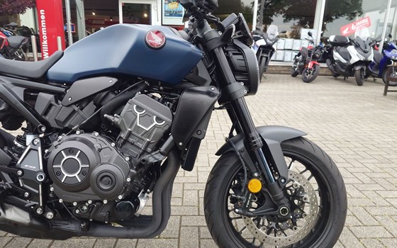 Gebrauchtmotorrad Honda CB1000R Black Edition - Bild 3