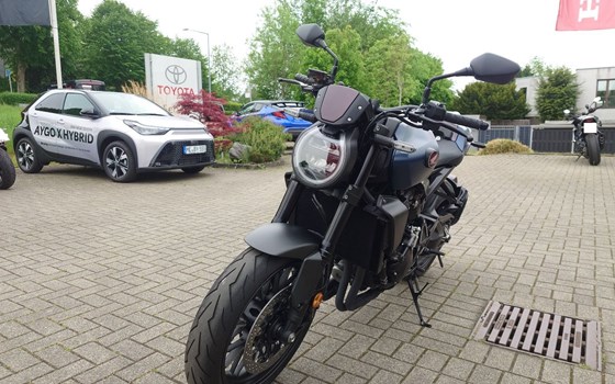 Gebrauchtmotorrad Honda CB1000R Black Edition - Bild 5