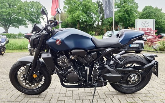 Gebrauchtmotorrad Honda CB1000R Black Edition - Bild 6