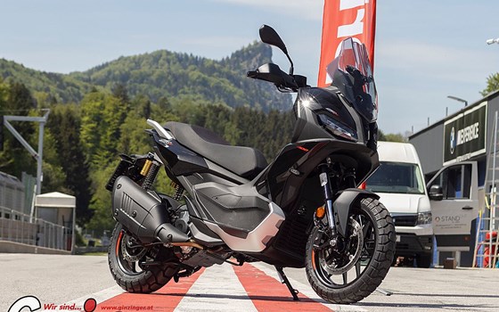 Neufahrzeug Aprilia SR GT 400 - Bild 3