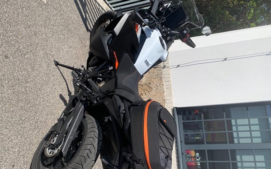 Gebrauchtmotorrad KTM 1390 Super Adventure S - Bild 4