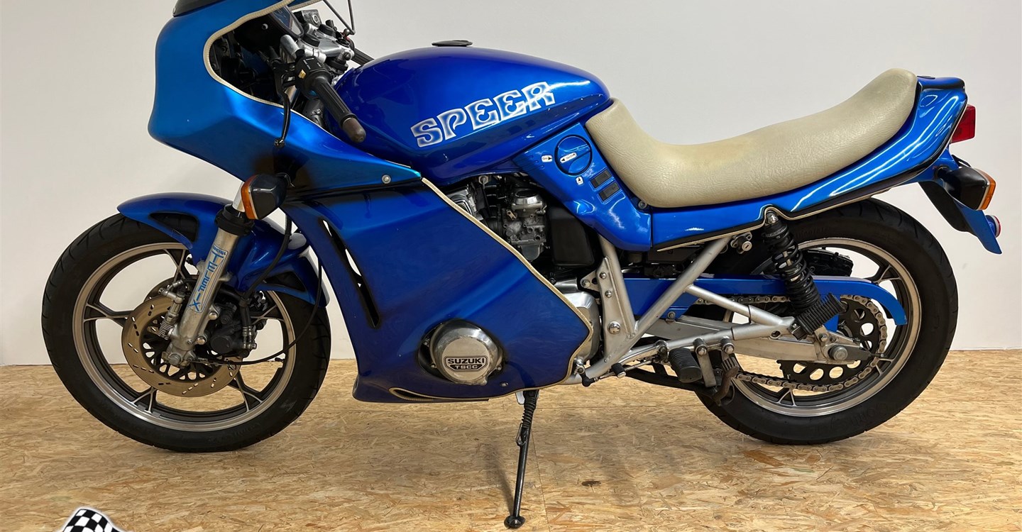 Offer Suzuki GSX 750 S Katana
