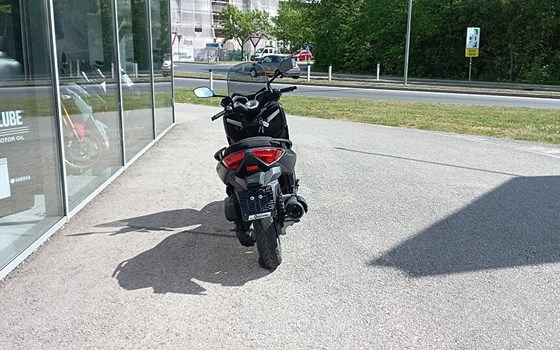 Gebrauchtmotorrad Yamaha XMAX 125 - Bild 2