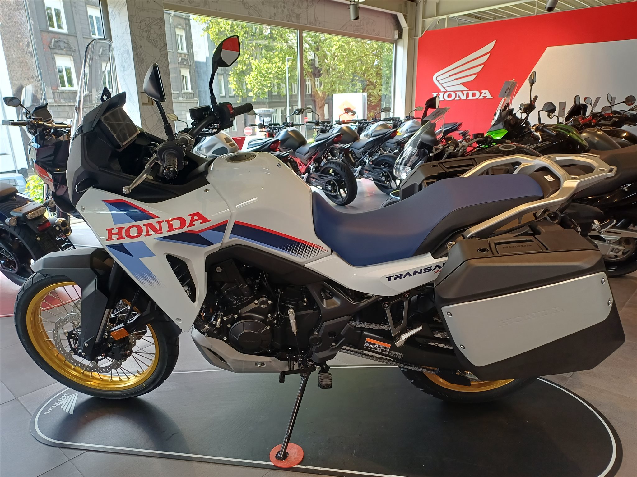 Honda XL750 Transalp E-Clutch