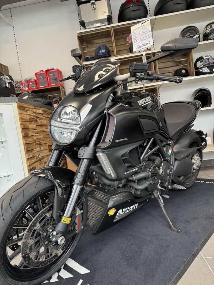 Ducati Diavel 1200