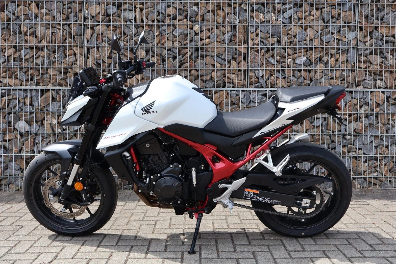 Honda CB750 Hornet 