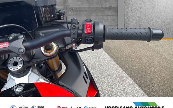 Gebrauchtmotorrad Aprilia Tuono V4 1100 Factory - Bild 7