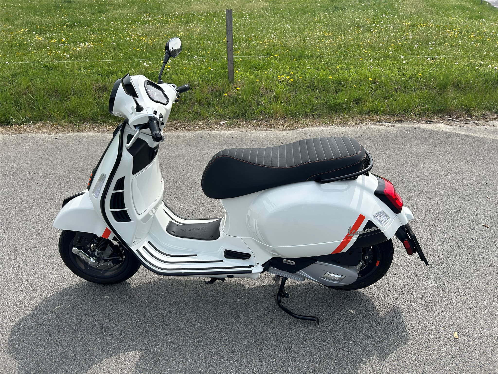 Vespa GTS 125 Super Sport 2024