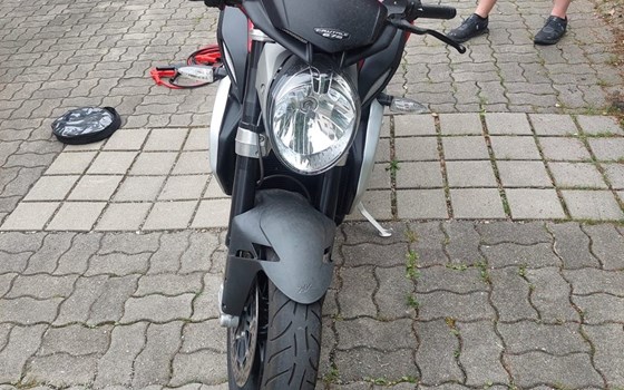 Gebrauchtmotorrad MV Agusta Brutale 675 - Bild 1