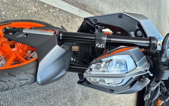 Motorrad Occasion KTM 125 Duke - Bild 12