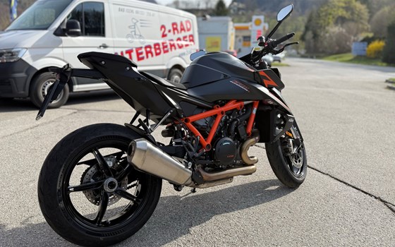 Gebrauchtmotorrad KTM 1390 Super Duke R - Bild 3