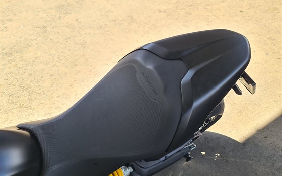 Gebrauchtmotorrad Ducati Monster 797 - Bild 9