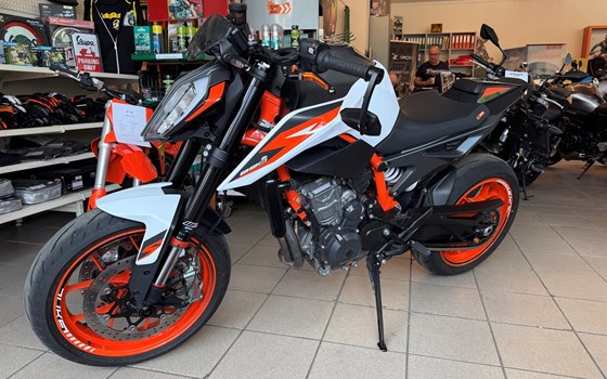 Gebrauchtmotorrad KTM 890 Duke R - Bild 1