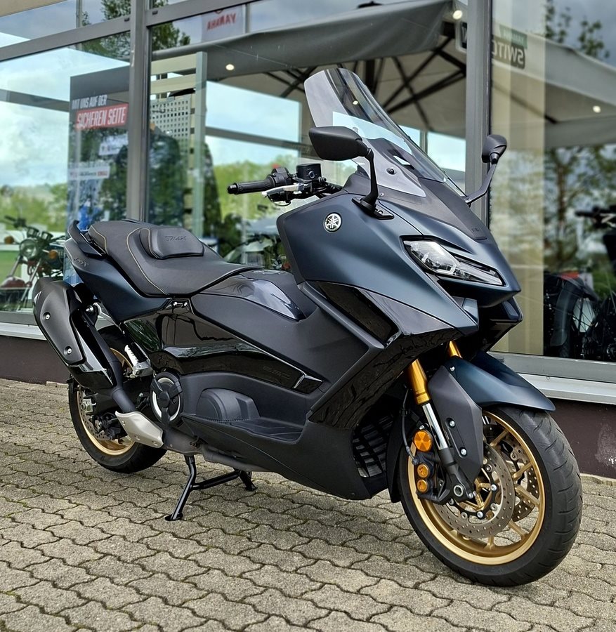 Yamaha TMAX Tech MAX