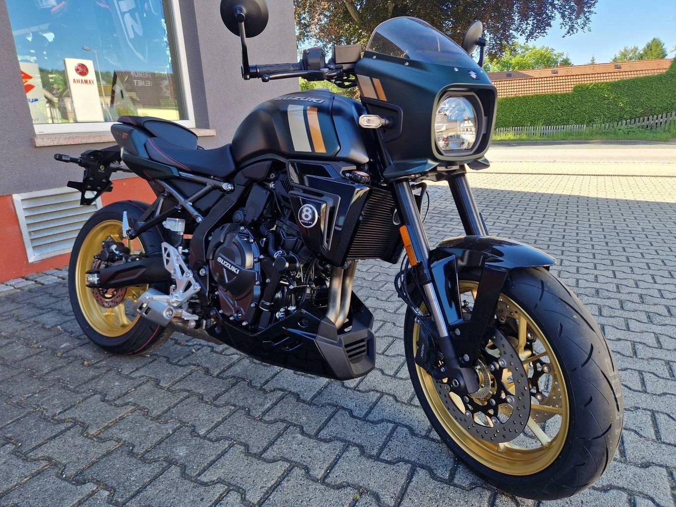 Suzuki GSX-8TT
