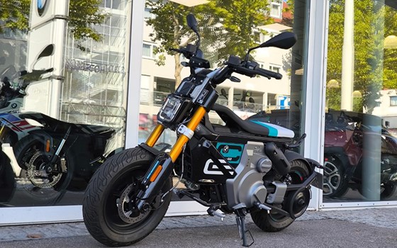 Gebrauchtmotorrad BMW CE 02 11kW - Bild 1