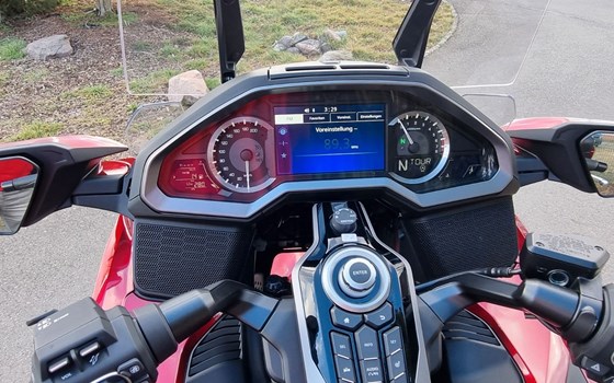 Gebrauchtmotorrad Honda GL 1800 Goldwing Tour DCT - Bild 9