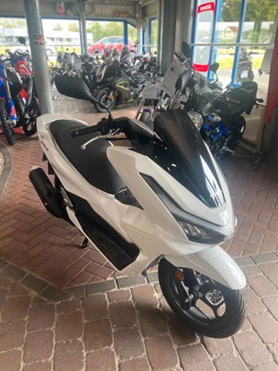 PCX125