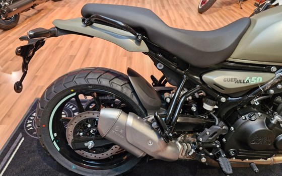 Neufahrzeug Royal Enfield Guerrilla 450 - Bild 7