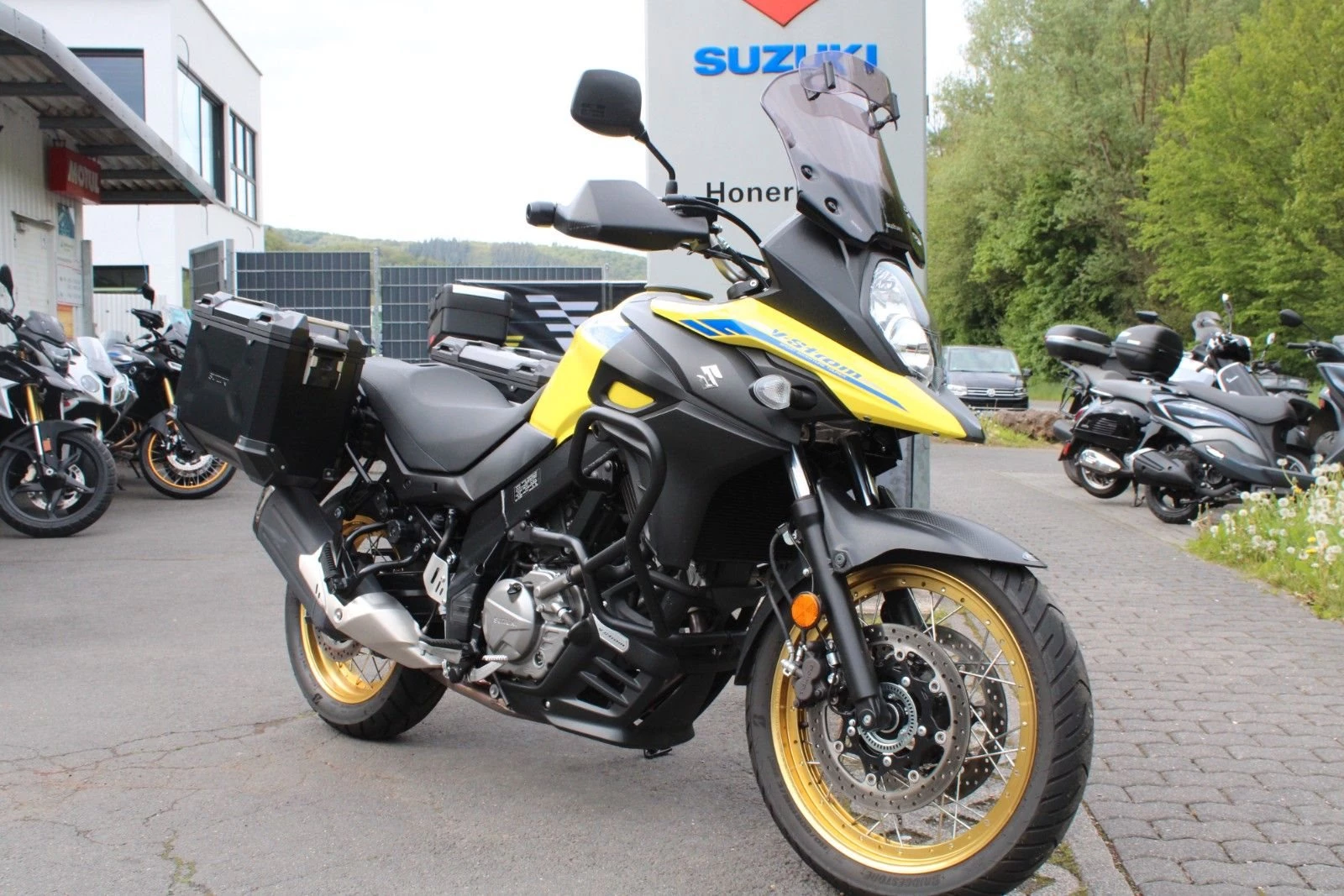 Suzuki V-Strom 650 XT